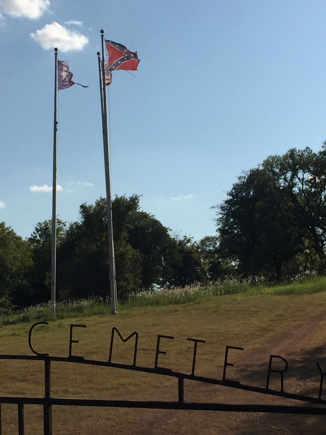 Fletcher Cemetery near Robinson.JPG